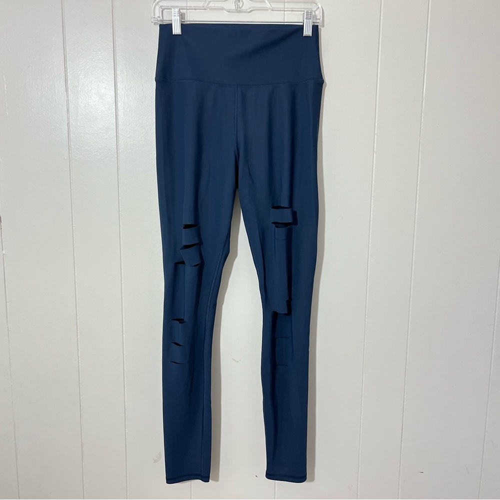 ALO YOGA Navy Ripped Warrior High Waisted Leggings Size L